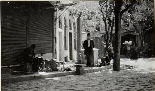Türkische Korbflechter in Stambul. (BildID 15675088)