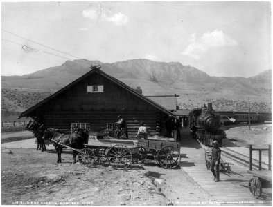 U.P. Ry. (Union Pacific Railway) Station, Gardiner, Mont. LCCN2002699810