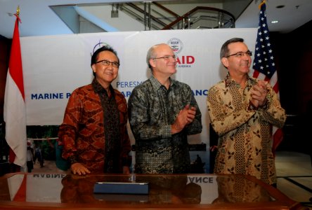 U.S. - Indonesia Partners to Protect Marine Resources (7588474084)