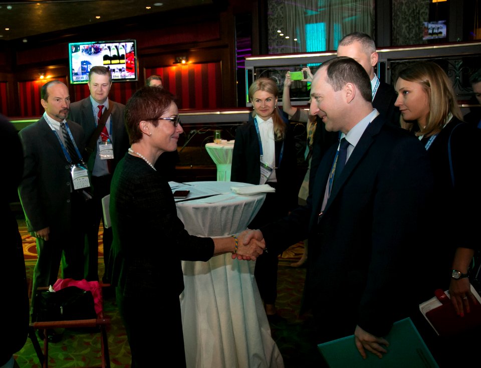 U.S. Ambassador Marie L. Yovanovitch travels to Kharkiv, Kharkiv Investment Forum, September 23, 2016 (29857395960)