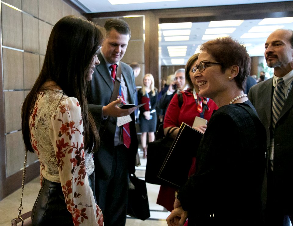 U.S. Ambassador Marie L. Yovanovitch travels to Kharkiv, Kharkiv Investment Forum, September 23, 2016 (30117960066)