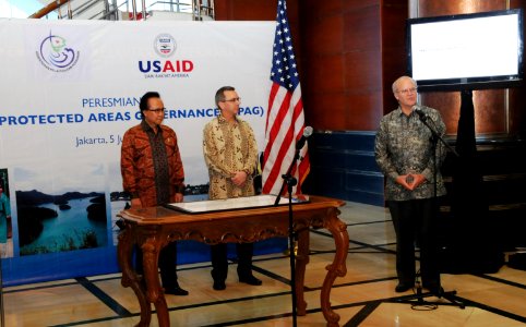 U.S. - Indonesia Partners to Protect Marine Resources (7588473242)