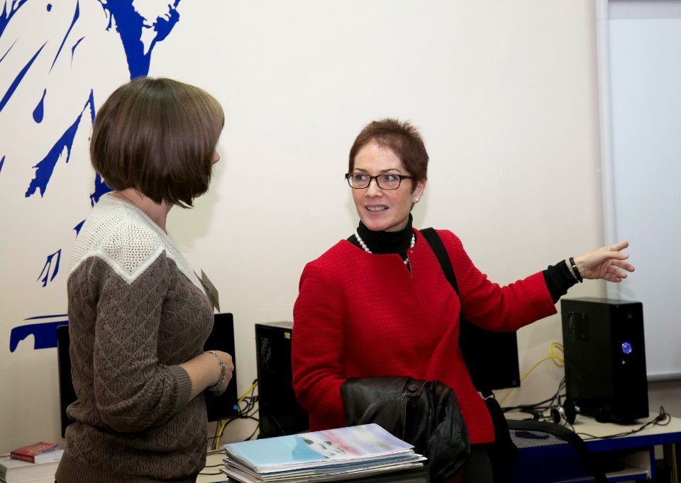 U.S. Ambassador Marie L. Yovanovitch travels to Kharkiv, Kharkiv Karazin national University, September 22, 2016 (30038688302)
