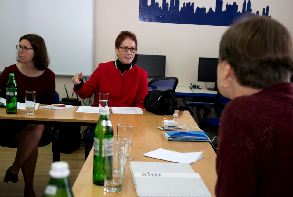 U.S. Ambassador Marie L. Yovanovitch travels to Kharkiv, Kharkiv Karazin national University, September 22, 2016 (30117869416)