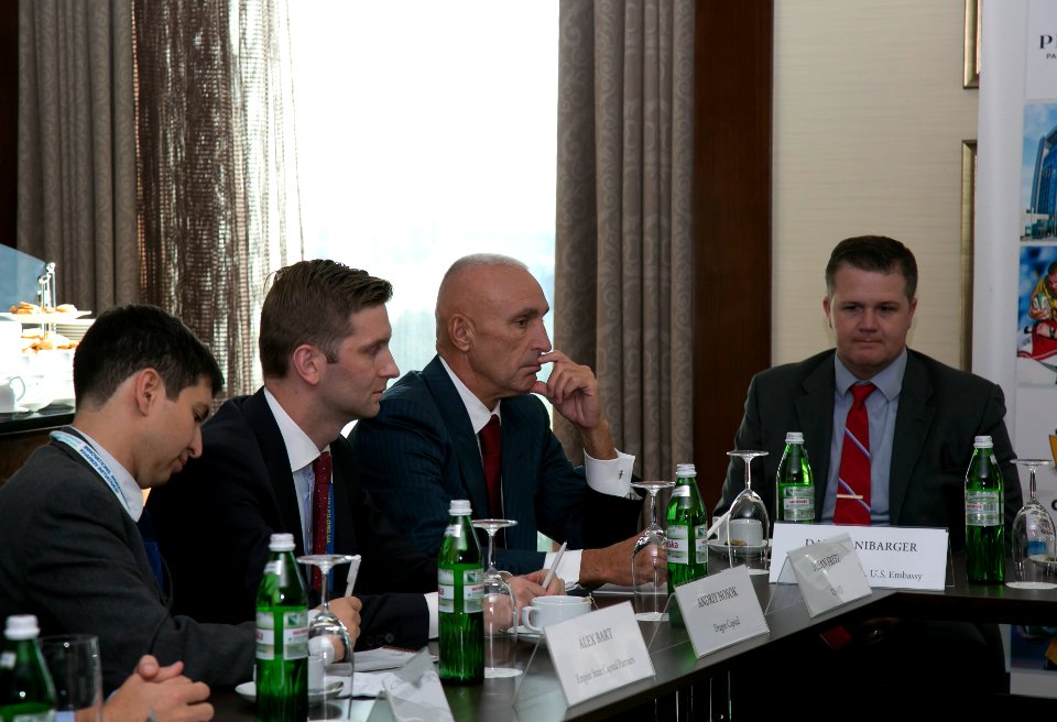 U.S. Ambassador Marie L. Yovanovitch travels to Kharkiv, Roundtable with business and financial leaders, September 23, 2016 (29482772363)