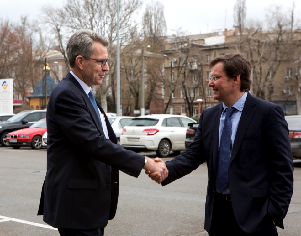 U.S. Ambassador Pyatt visited Odesa, March 24, 2016 (25879516080)