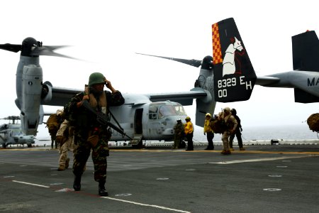 U.S Marines Onload to The USS Wasp for Deployment (27688036204)