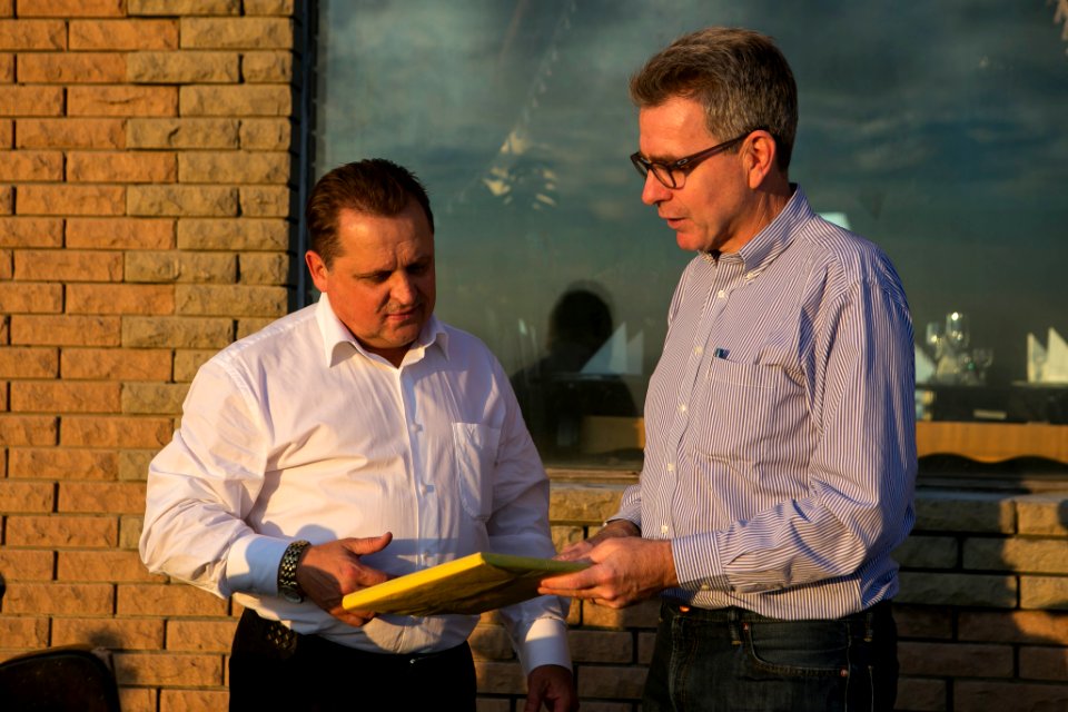 U.S. Ambassador to Ukraine Geoffrey Pyatt and U.S. Ambassador to the OSCE Daniel Baer Travel to Donetsk Oblast, July 30, 2015 (19549262864)