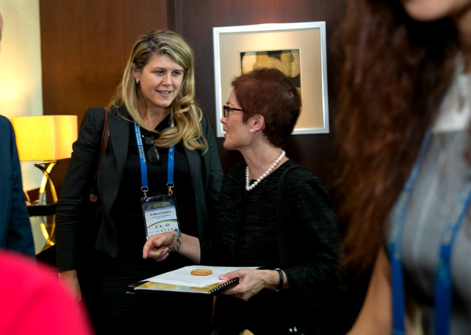 U.S. Ambassador Marie L. Yovanovitch travels to Kharkiv, Roundtable with business and financial leaders, September 23, 2016 (29482389844)
