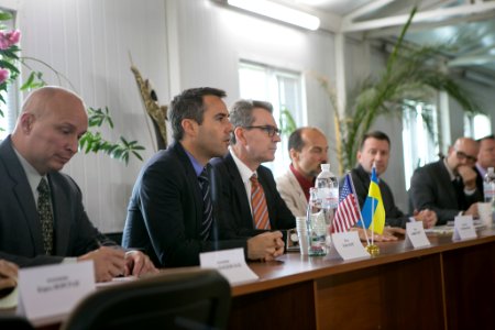 U.S. Ambassador to Ukraine Geoffrey Pyatt and U.S. Ambassador to the OSCE Daniel Baer Travel to Donetsk Oblast, July 30, 2015 (20145721806)