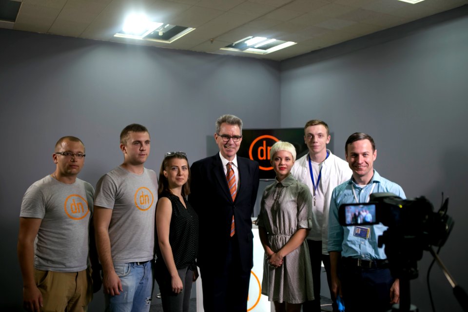 U.S. Ambassador to Ukraine Geoffrey Pyatt and U.S. Ambassador to the OSCE Daniel Baer Travel to Donetsk Oblast, July 30, 2015 (19550975923)