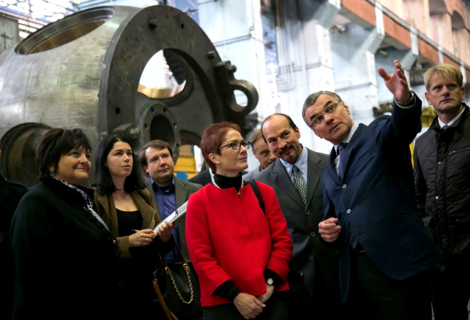 U.S. Ambassador Marie L. Yovanovitch travels to Kharkiv, Tour of Turboatom Generator Production Facility, September 22, 2016 (29856861200)