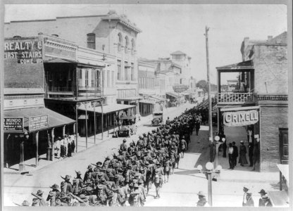 U.S. Army - 4th Infantry arriving in Brownsville, Texas LCCN2002707186