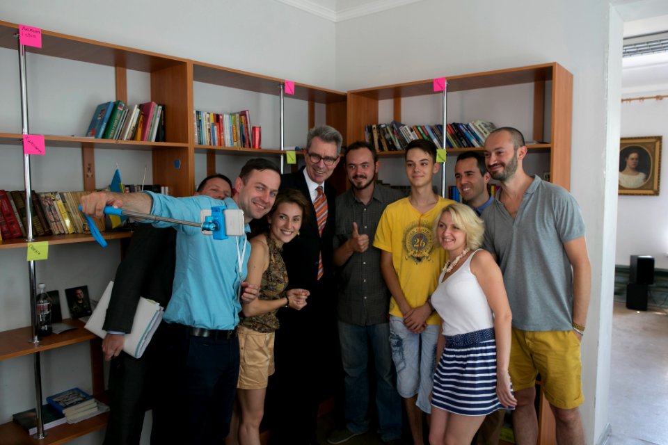 U.S. Ambassador to Ukraine Geoffrey Pyatt and U.S. Ambassador to the OSCE Daniel Baer Travel to Donetsk Oblast, July 30, 2015 (20177527691)
