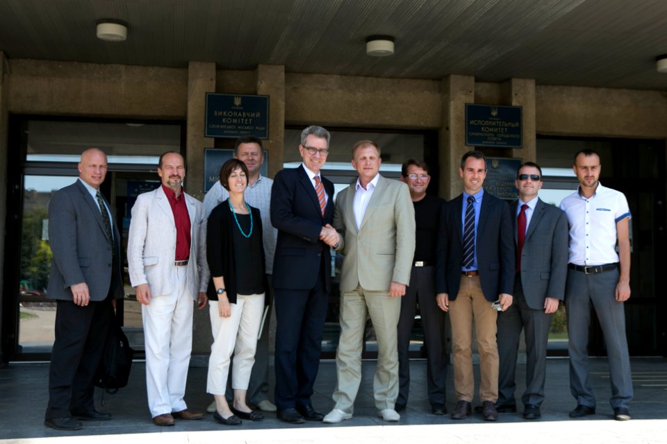 U.S. Ambassador to Ukraine Geoffrey Pyatt and U.S. Ambassador to the OSCE Daniel Baer Travel to Donetsk Oblast, July 30, 2015 (20177546091)