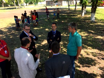 U.S. Ambassador to Ukraine Geoffrey Pyatt and U.S. Ambassador to the OSCE Daniel Baer Travel to Donetsk Oblast, July 30, 2015 (20257690945)