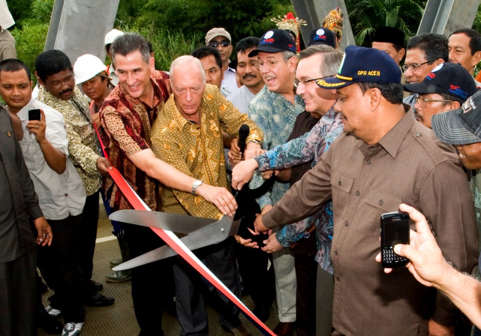U.S. and Indonesia Open $280 Million Banda Aceh Highway (6233645432)