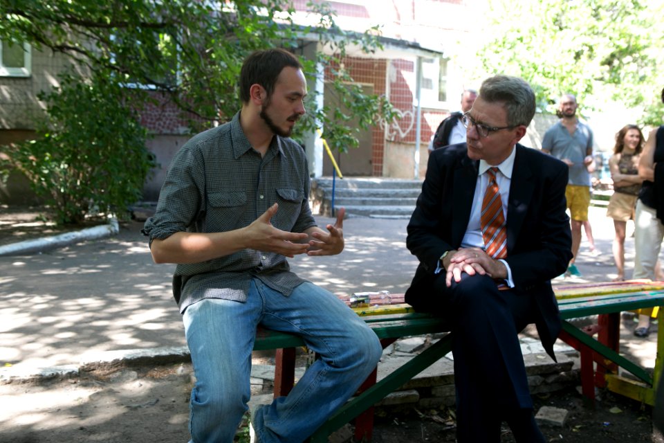 U.S. Ambassador to Ukraine Geoffrey Pyatt and U.S. Ambassador to the OSCE Daniel Baer Travel to Donetsk Oblast, July 30, 2015 (19983846138)
