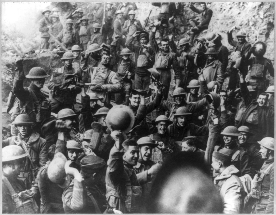 U.S. Army in France - doughboys cheering news of Armistice LCCN2016652679