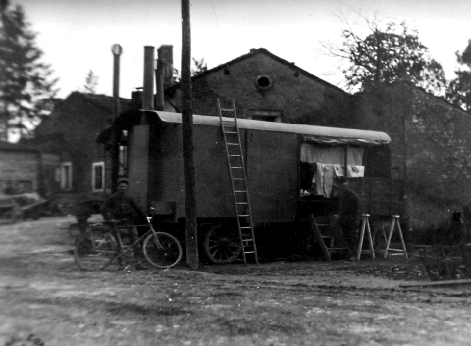 U.S. Army laundry at Mobile Hospital No.39, Aulnois-sur-Vertuzy, France 1918 (31846738744)