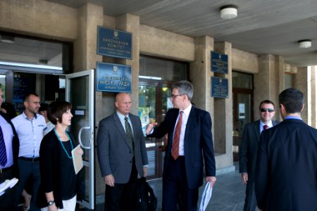 U.S. Ambassador to Ukraine Geoffrey Pyatt and U.S. Ambassador to the OSCE Daniel Baer Travel to Donetsk Oblast, July 30, 2015 (20177548891)