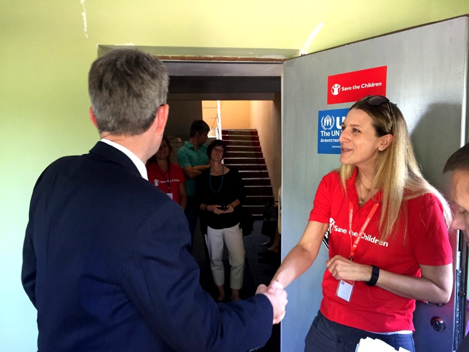 U.S. Ambassador to Ukraine Geoffrey Pyatt and U.S. Ambassador to the OSCE Daniel Baer Travel to Donetsk Oblast, July 30, 2015 (20257687735)