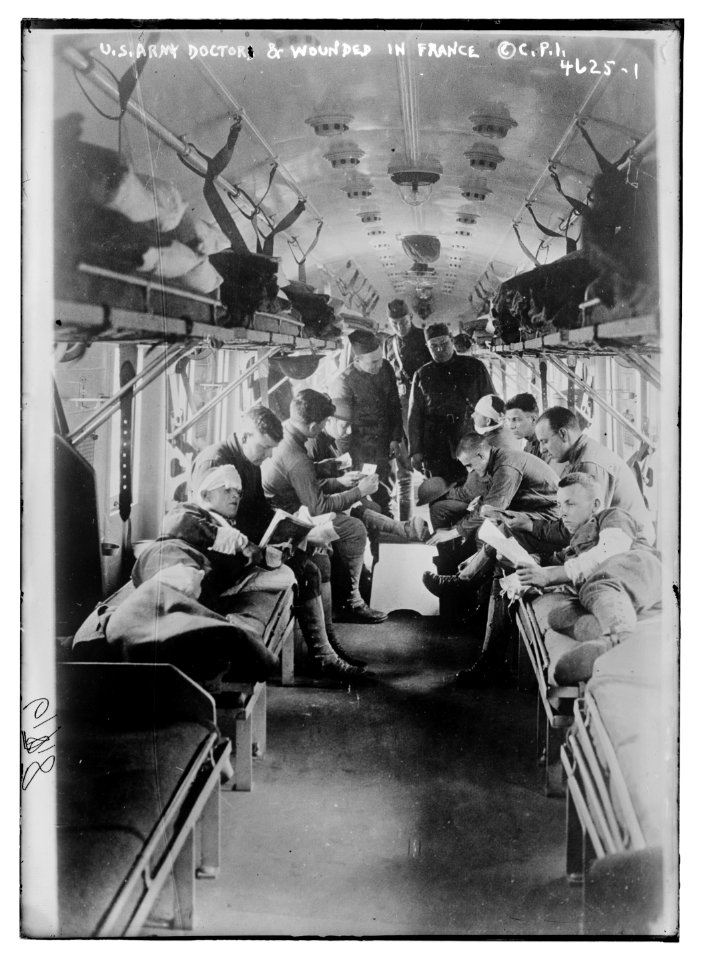 U.S. Army doctor & wounded in France LCCN2014707238