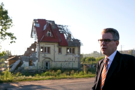 U.S. Ambassador to Ukraine Geoffrey Pyatt and U.S. Ambassador to the OSCE Daniel Baer Travel to Donetsk Oblast, July 30, 2015 (20177604771)