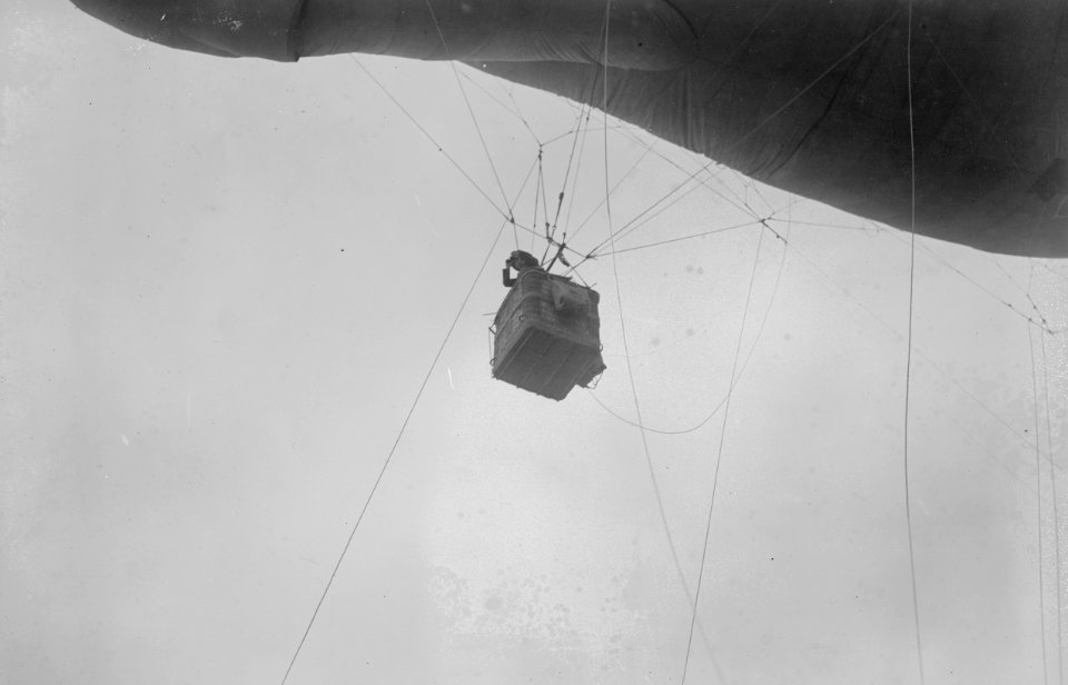 U.S. Army observer LCCN2014708462 (cropped)