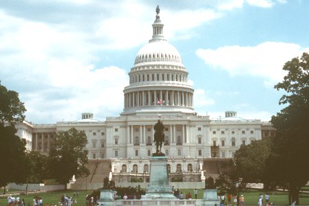 U.S. Capitol 1991 (cropped)