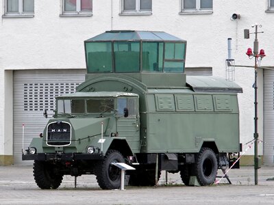 Mobile airport transport system