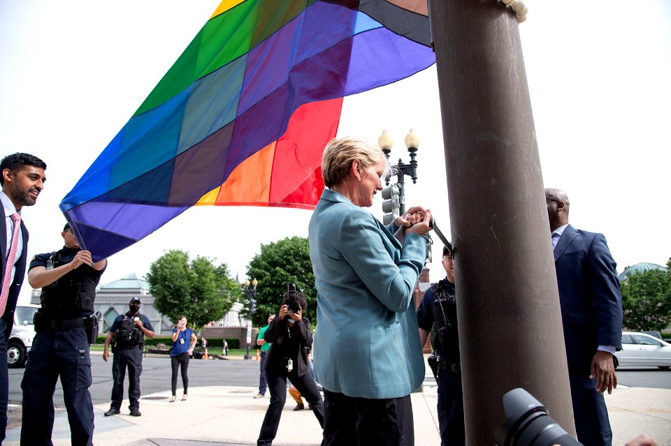 U.S. Department of Energy Secretary J. Granholm at the PRIDE Month LGBTQ+ Flag Raising on June 1, 2021 - DOE9809