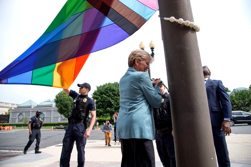 U.S. Department of Energy Secretary J. Granholm at the PRIDE Month LGBTQ+ Flag Raising on June 1, 2021 - DOE9802