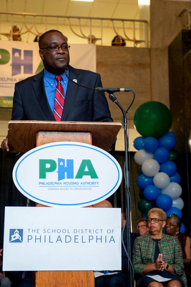 U.S. Department of Housing and Urban Development (37209365161)
