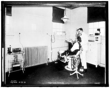 U.S. DEPARTMENT OF LABOR. DENTIST'S OFFICE LCCN2016861658