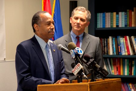 U.S. Department of Housing and Urban Development (41848353661)