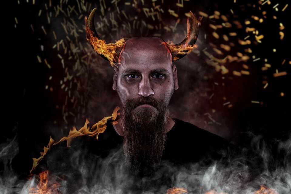 Daemon fire horror