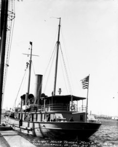 U.S. Light House Tender Maple - 19-N-19-22-4