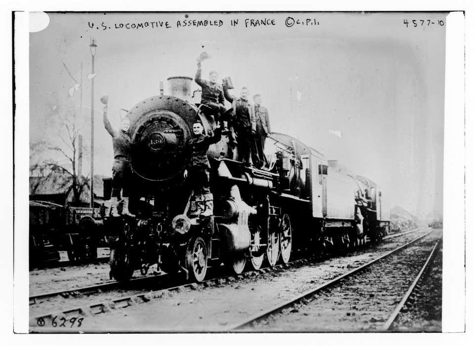 U.S. locomotive assembled in France LCCN2014706919