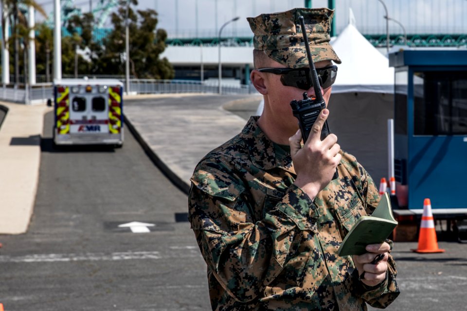 U.S. Marines support USNS Mercy (T-AH 19) COVID-19 Response (49753728758)