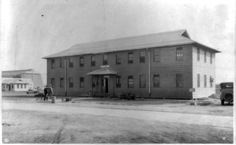 U.S. Naval Training Station, Hampton Roads, Va.- Administration Building LCCN2003678161