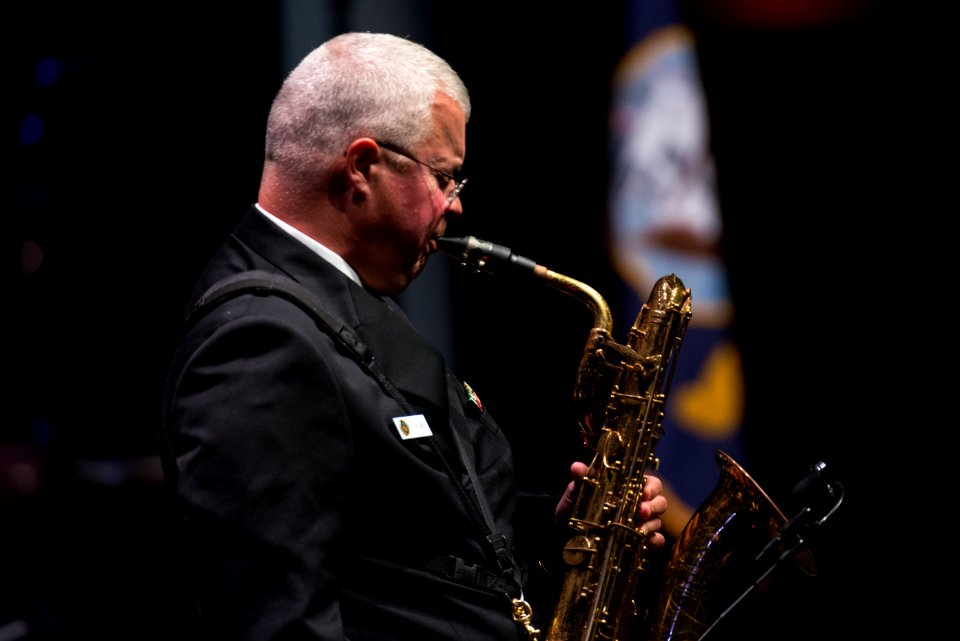 U.S. Navy Band visits Pittsburg, Kan. 161026-N-LC494-038