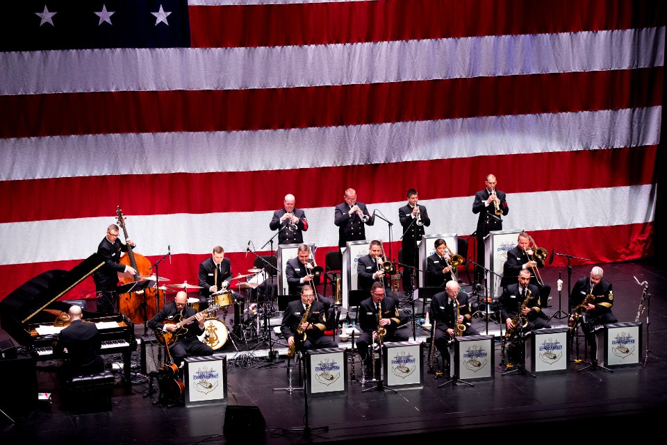 U.S. Navy Band visits Pittsburg, Kan. 161026-N-LC494-121