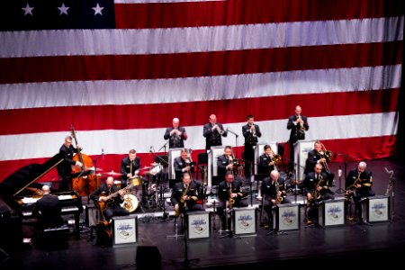 U.S. Navy Band visits Pittsburg, Kan. 161026-N-LC494-121