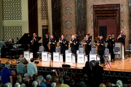U.S. Navy Band visits St. Louis 161023-N-LC494-117