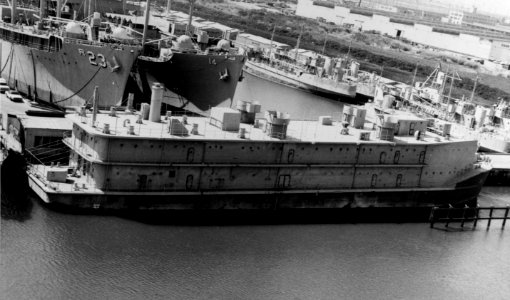 U.S. Navy barracks ship APL-3 laid up at Mare Island, California (USA), on 30 July 1971 (NH 83845)