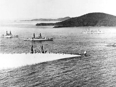 U.S. Navy battleships and a cruiser during maneuvers in the Caribbean Sea, 21 March 1924 (NH 69203)