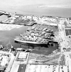 U.S. Military Sea Transport Service tranports laid up at Everett, Washington (USA), on 25 June 1957 (NH 104594)