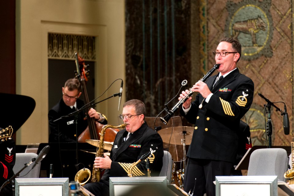 U.S. Navy Band visits St. Louis (29892842804)