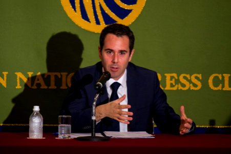 U.S. Representative to OSCE Baer Addresses Media in Tokyo - Flickr - East Asia and Pacific Media Hub (3)